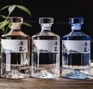 コーク密封型 750ml 超石灰材料の豪華な酒のためのガラス空瓶