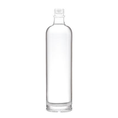 500ml 清潔なオリーブオイルボトルに 1500ml シャンパンと700ml ジン