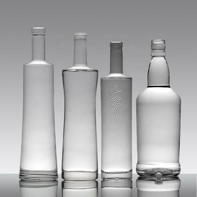 750ml ガラスの酒瓶 メタルラベルのOEM/ODMは許容されます ラム ウイスキー ウォッカ
