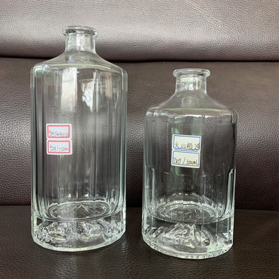 ブランドウイスキー用のカスタム 750ml 銘柄 ワイングラスボトル