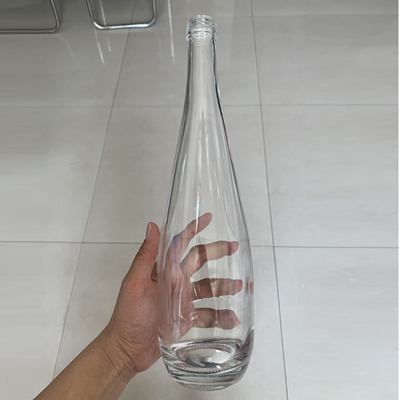 350ml 750ml 透明ガラス水瓶 スーパーフリントガラス材料のためのカスタムカラースプレー