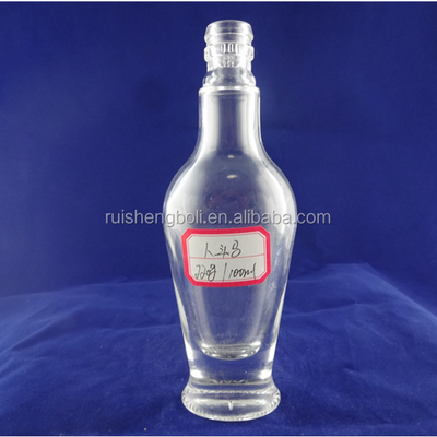 オーダーメイド 50ml 100ml 再充填可能な香水のためのスプレーガラスドロッパーボトル OEM 受け入れ