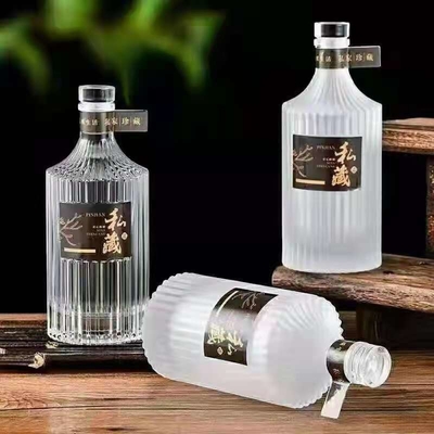 500ml スーパーフリント素材 ウォッカ ウィスキー ジン用 透明 白いガラスボトル