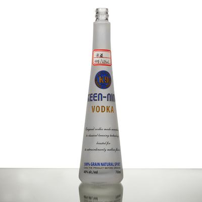 500ml 700ml 750ml 円形空ガラスボトル スーパーフリントガラス素材のコルク付き