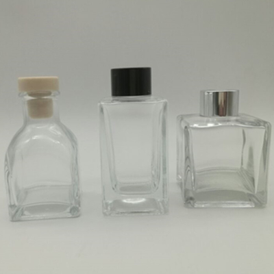 30ml 50ml 100ml スプレー・クリスタル 空のガラス 香水ボトル 高級ロゴ デカールまたは印刷