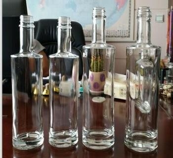 ビッググッド 700ml 750g 透明ガラス 特殊形ビオリン 頭蓋骨ボトル