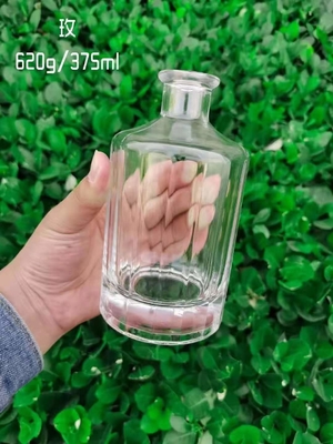 プライベート・レーベル 円筒形 空っぽ 高さ 550ml 750ml 780ml 1L デカルのアルコールボトル