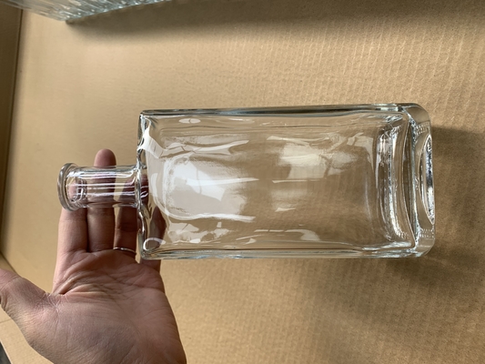 クリスタルホワイト素材 グラスボトル 500ml 酒類 ジン ラム ウォッカ ウィスキー