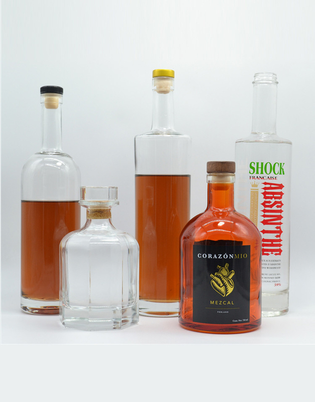 200ml 375ml 500ml 700ml ジン・ウィスキー・ブランデー・ラムのための超シリントガラスコルク/スクリューボトル